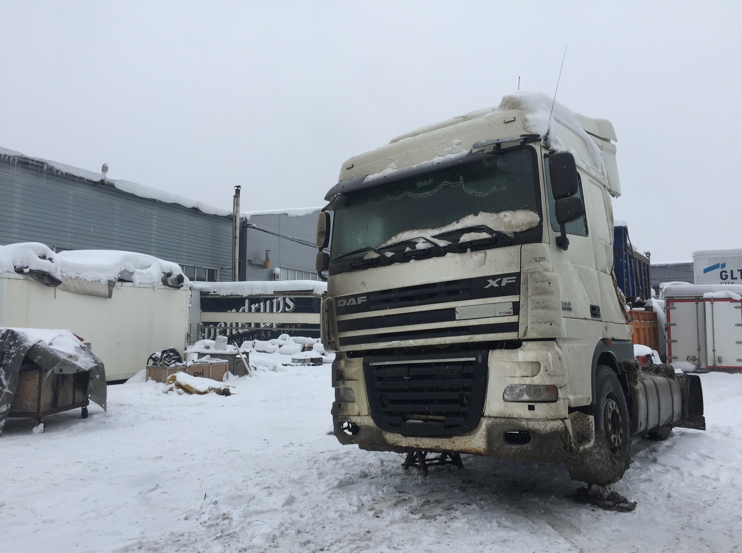 Выкуп битых грузовых автомобилей - razborgruz.ru +7(993)9144471