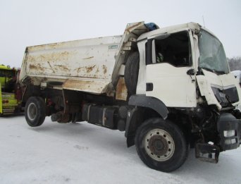 Разборка грузовиков и полуприцепов в Москве / Грузовой авторазбор тягачей и самосвалов Домодедово, Щербинка, Долматово, Подольск - razborgruz Разборка грузовиков и полуприцепов в Москве / Грузовой авторазбор тягачей и самосвалов Домодедово, Щербинка, Долматово, Подольск - razborgruz