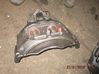 СуппортR114 4X2 тягач 2000, 1946327. Разборка грузовиков Скания в Москве. Запчасти Scania Б/У с разбора +7(925)0002111 – Razborgruz.ru СуппортR114 4X2 тягач 2000, 1946327. Разборка грузовиков Скания в Москве. Запчасти Scania Б/У с разбора +7(925)0002111 – Razborgruz.ru