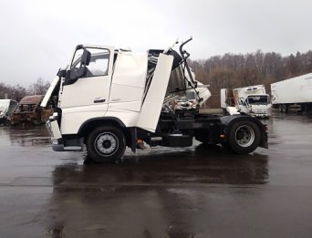 Разборка грузовиков Вольво в Москве. В разборе грузовой автомобиль VOLVO FH FM - razborgruz Разборка грузовиков Вольво в Москве. В разборе грузовой автомобиль VOLVO FH FM - razborgruz