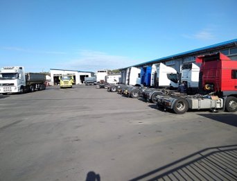 Разборка грузовиков в Москве Московской области, Грузовые запчасти Грузовой разбор Москва и область, Запчасти с разборки грузовые Крупнейшая в России Разборка грузовых автомобилей, спецтехники, полуприцепов, прицепов. В наличии б/у и новые запчасти для грузовиков и прицепной техники. В разборе Scania Volvo Mercedes Daf Man Iveco Renault Shmitz Kogel Krone Москва Домодедово Подольск Щербинка Долматово Одинцово Ногинск Люберцы Разборка грузовиков в Москве Московской области, Грузовые запчасти Грузовой разбор Москва и область, Запчасти с разборки грузовые Крупнейшая в России Разборка грузовых автомобилей, спецтехники, полуприцепов, прицепов. В наличии б/у и новые запчасти для грузовиков и прицепной техники. В разборе Scania Volvo Mercedes Daf Man Iveco Renault Shmitz Kogel Krone Москва Домодедово Подольск Щербинка Долматово Одинцово Ногинск Люберцы