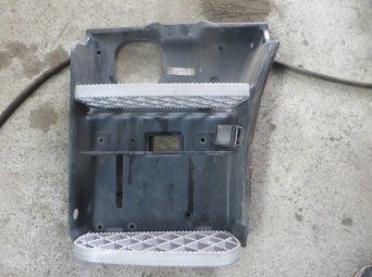 Корпус подножки левой1854227 1498179 Scania Корпус подножки левой1854227 1498179 Scania
