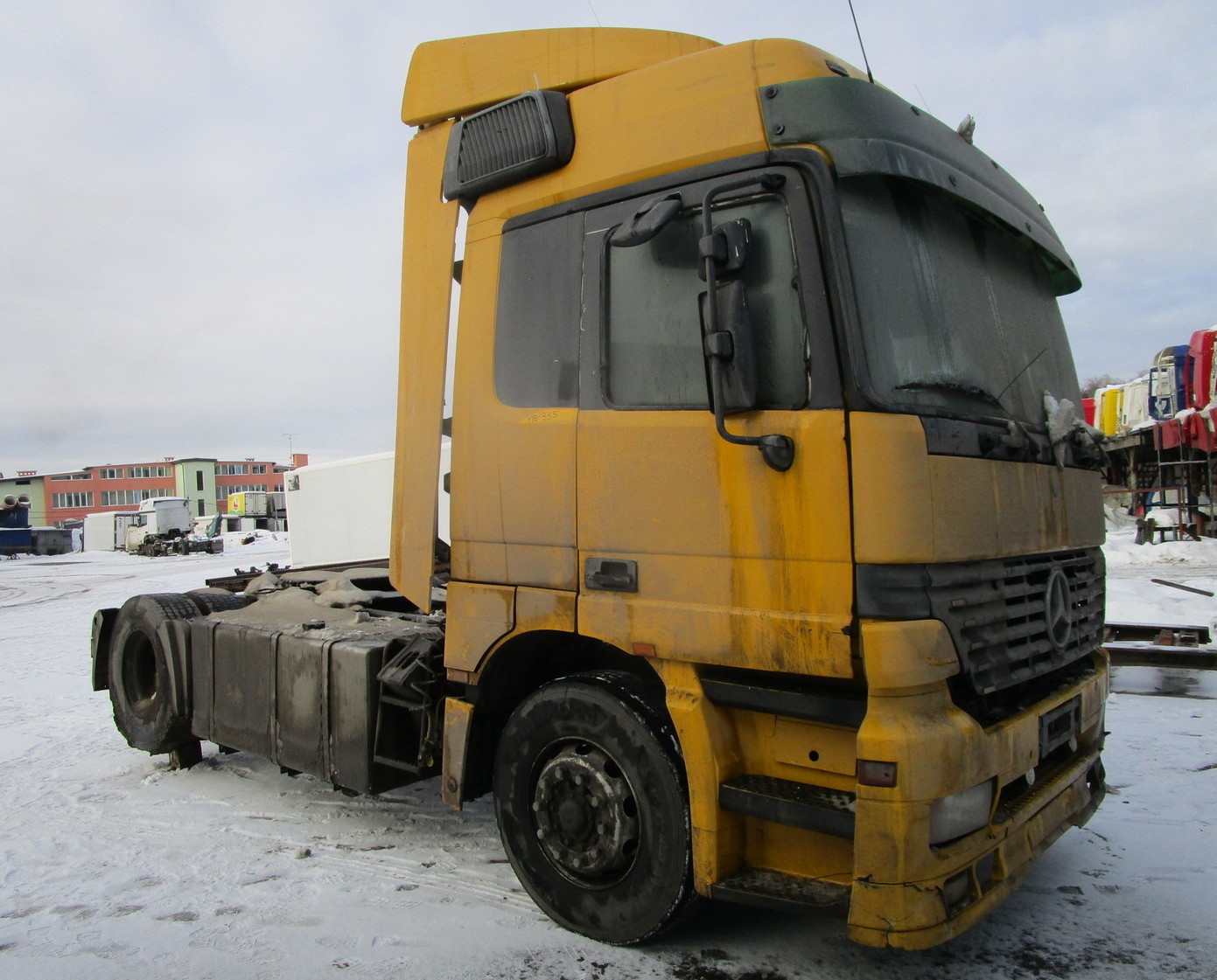 разборка грузовиков и полуприцепов в москве +7(925)0002111 разборка грузовиков и полуприцепов в москве +7(925)0002111